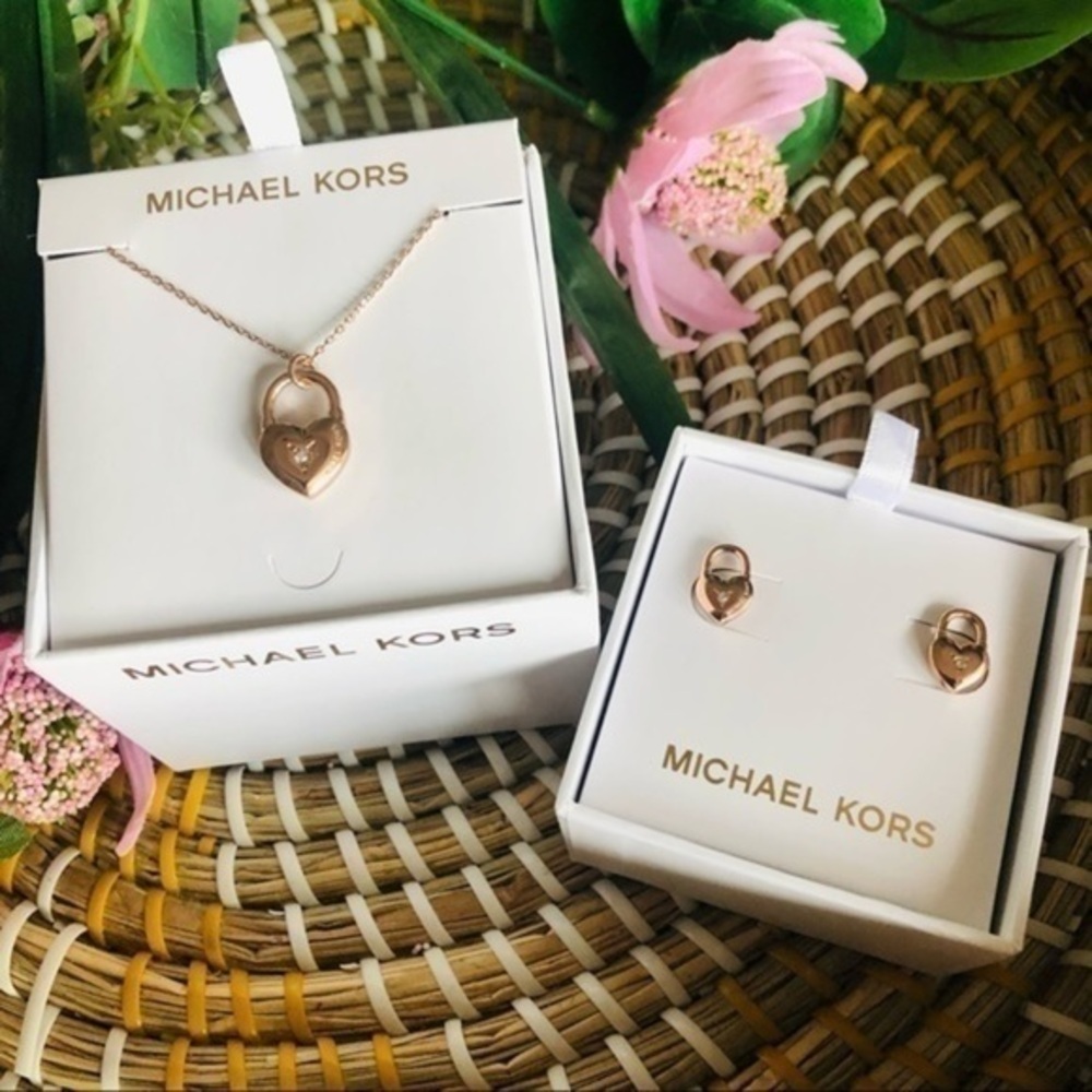 Michael Kors Rose Gold Heart Necklace & Stud Earrings Set Padlock Design NWT